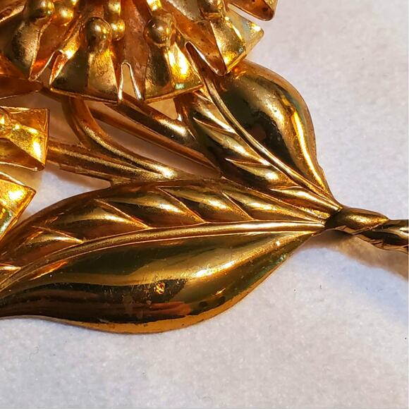 Green Rhinestone Double Flower Brooch Gold Tone Bouquet Spray Pin Large Vtg 40s - Picture 7 of 9